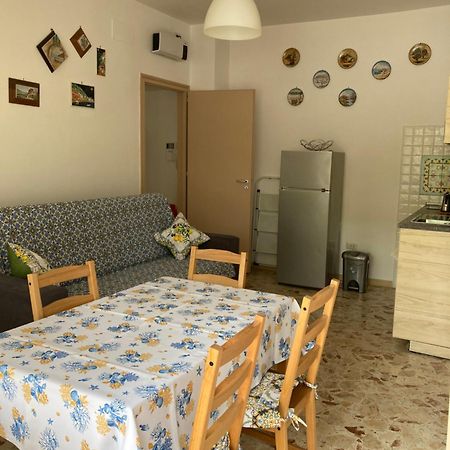 Casa Vacanza Brezza Di Maestrale Салерно Экстерьер фото