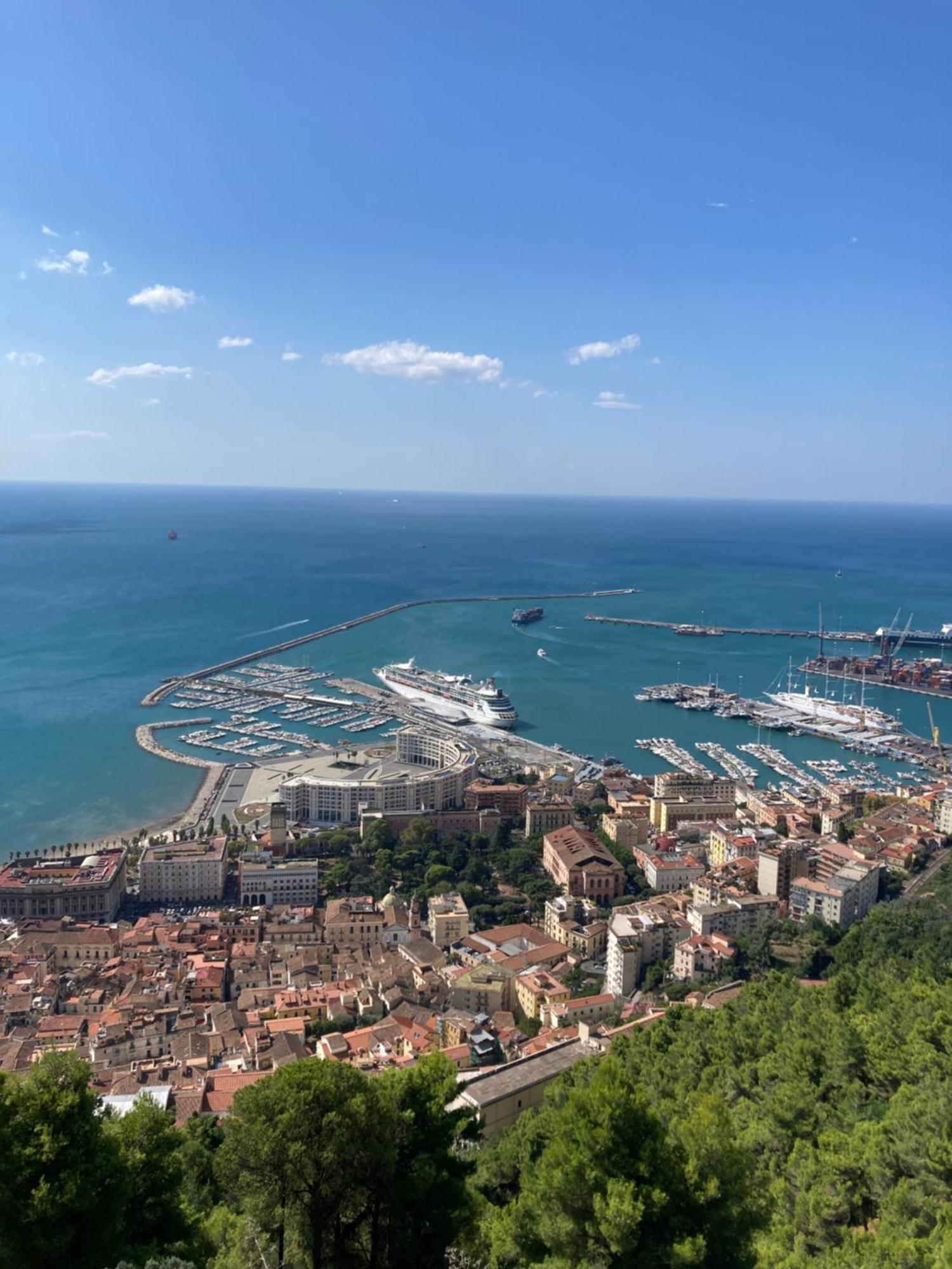Casa Vacanza Brezza Di Maestrale Салерно Экстерьер фото