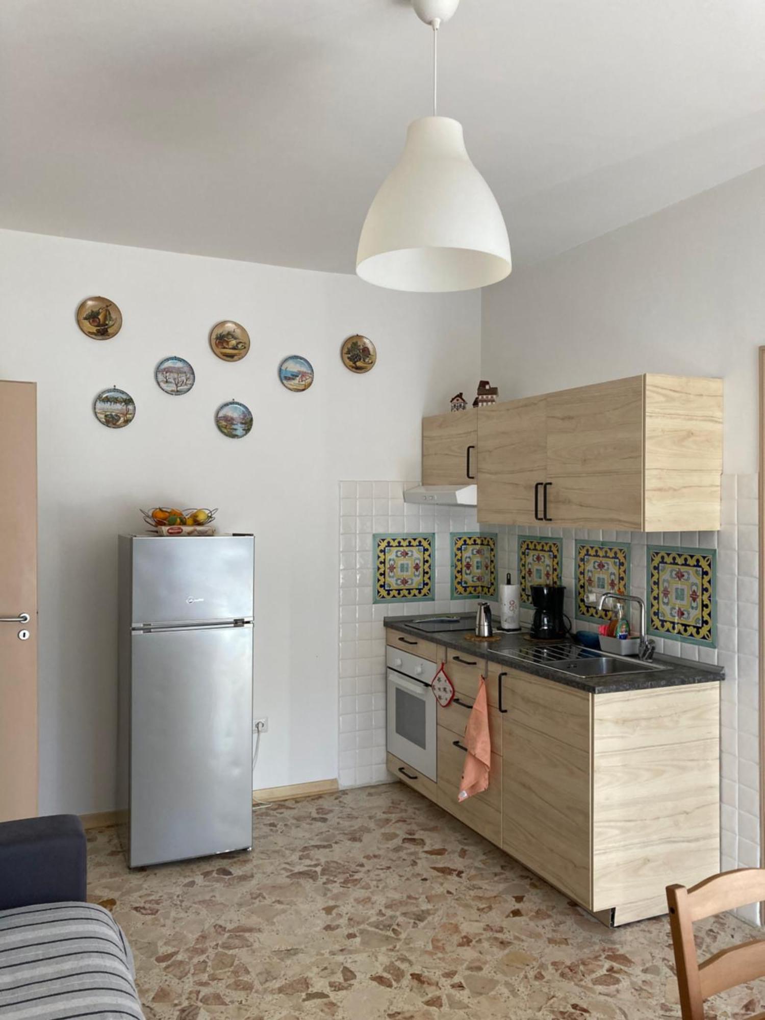 Casa Vacanza Brezza Di Maestrale Салерно Экстерьер фото